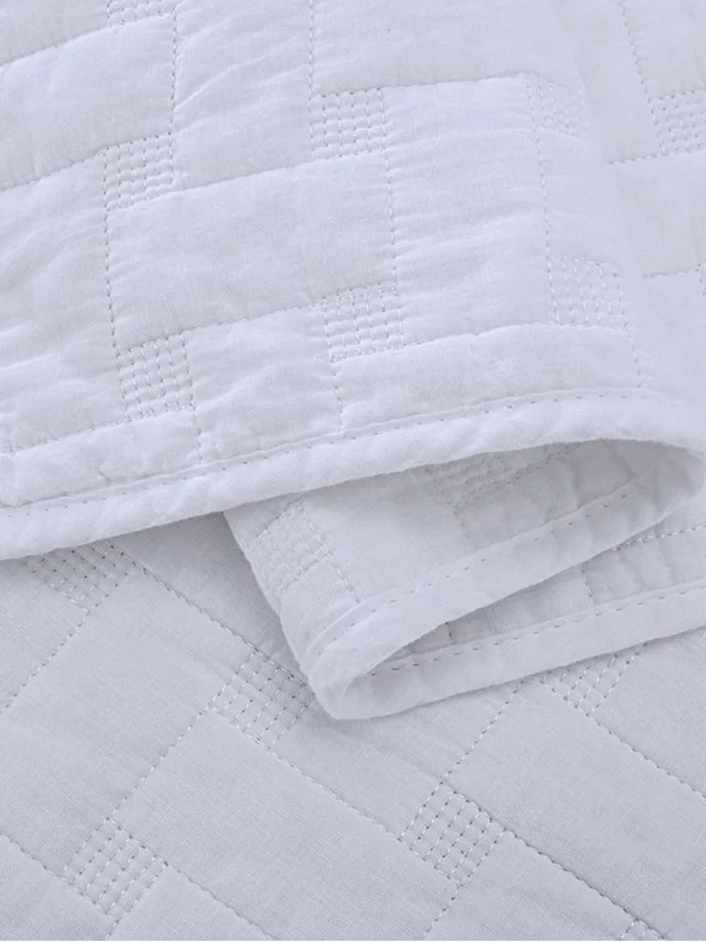 Classic White Quilted Queen 3 piece Bedding Set 100% cotton